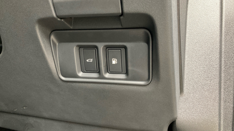 Land Rover Discovery Sport 1.5 P270e Dynamic SE 5dr Auto [5 Seat] Station Wagon